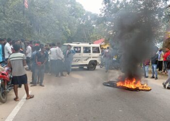 रांची : मांडर थाना क्षेत्र के मुड़मा गांव में मंदिर में तोड़फोड़