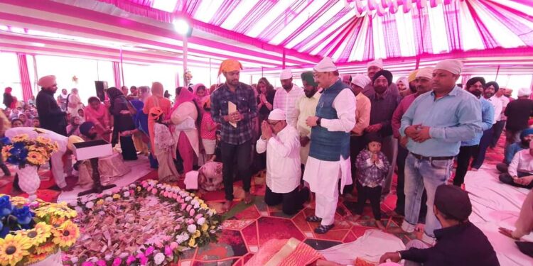 गुरुनानक देव जी के धूमधाम से मनाए गए 554 वें जयंती