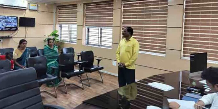 उपायुक्त ने सुनी जनता की समस्याएं जल्द जल्द निष्पादन के दिए आश्वासन