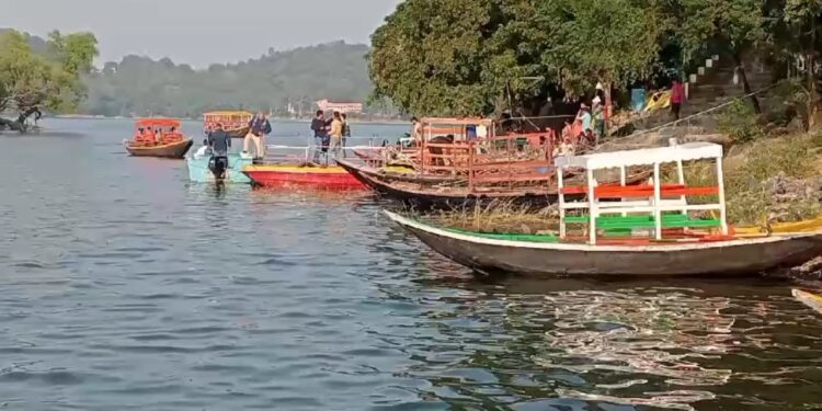 Dhanbad picnic spot मैथन डेम, पंचेट डेम, भटिंडा फॉल, तिपचांची झील, बिरसा मुंडा पार्क सजधज कर तैयार
