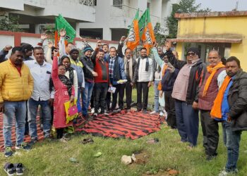 भाजपा बरटांड़ मंडल की बैठक संपन्न, दीवार लेखन कार्यक्रम पर हुई चर्चा
