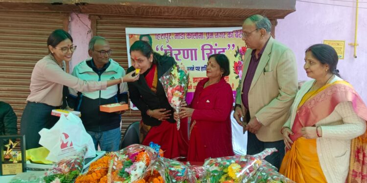 बीपीएससी परीक्षा में तीसरा रैंक प्राप्त कर प्रेरणा सिंह ने धनबाद का नाम किया रोशन, बनी डीएसपी