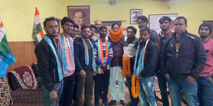 प्रखंड अध्यक्ष फरदीन खान,नगर सचिव अरमान कुरेशी व कॉलेज सचिव का रुपेश कुमार को मिला दायित्व