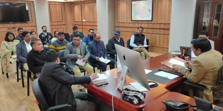 प्रधानमंत्री, मुख्यमंत्री, एवं कांग्रेस नेता राहुल गांधी के धनबाद आगमन की तैयारियों को लेकर उपायुक्त ने की बैठक