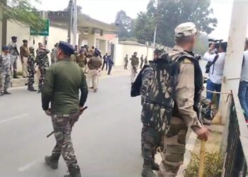 Big Breaking C.M Hemant Soren…झारखंड के मुख्यमंत्री हेमंत सोरेन से दोपहर से हो रही है पूछताछ, गिरफ्तारी की आशंका, कल्पना सोरेन बन सकती है सीएम 