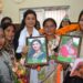 महिला कांग्रेस कमेटी की राष्ट्रीय अध्यक्ष को नगर महिला कांग्रेस अध्यक्ष पूनम देवी ने किया सम्मानित