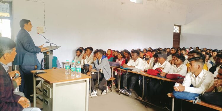नमामि गंगे योजना के तहत सेमिनार का आयोजन
