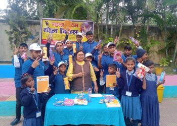 पहला कदम के दिव्यांग बच्चों ने मां सरस्वती की पूजा अर्चना कर वसंत पंचमी मनाया