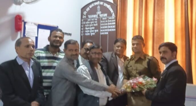 धनबाद थाना नए प्रभारी राजेश कुमार का किया गया स्वागत