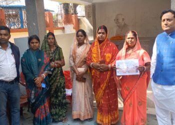 विधायक ढुल्लू महतो पर रैयती जमीन कब्जा करने का लगाया गया आरोप