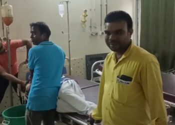 इंटर की परीक्षा देने आई छात्रा ने सेंटर में खा ली जहर,