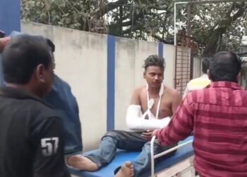 आउटसोर्सिंग कंपनी में वर्चस्व को लेकर सिंह मेंशन और रघुकुल समर्थक भिड़ युवक को लगी गोली