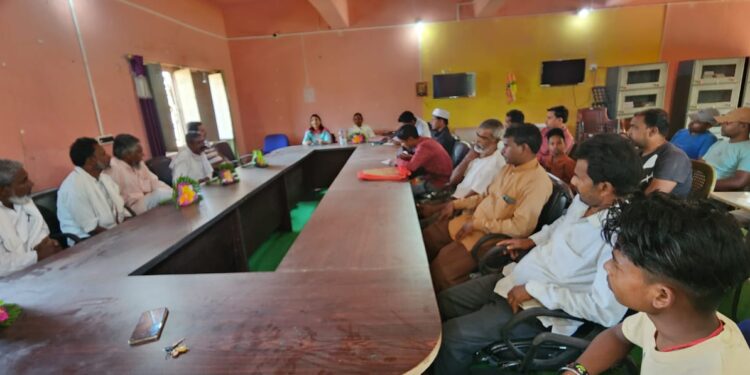 आईआईटी आईएसएम संकाय सदस्यों ने जामताड़ा के सुदूरवर्ती गांव में चलाया वैज्ञानिक जागरूकता अभियान