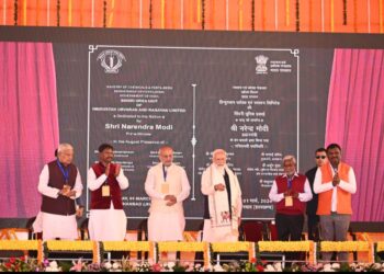 प्रधानमंत्री नरेंद्र मोदी ‘सिंदरी हर्ल’ का किया उद्घाटन, बोले- जो गारंटी दिया था, वो आज पूरी हुई