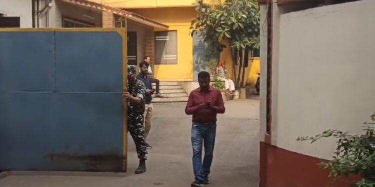 बालू कारोबारी पुंज सिंह के धनबाद ठिकानों पर एक बार फिर ईडी की दबिश
