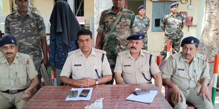 होली के दिन वाहन चेकिंग के दौरान पिस्टल के साथ एक युवक गिरफ्तार, एक फरार