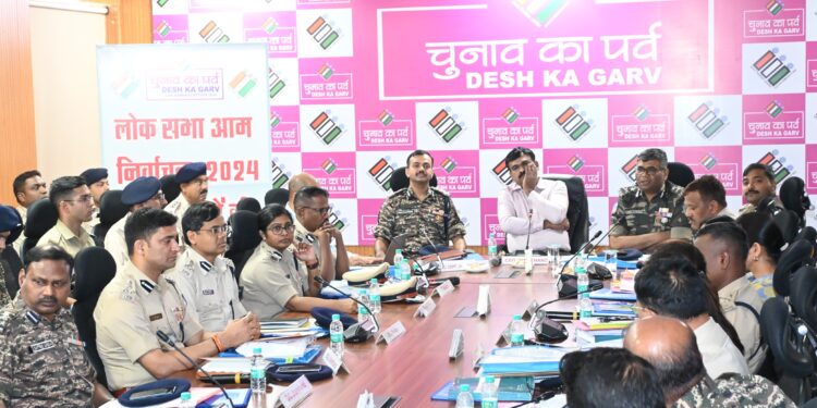 निर्वाचन प्रबंधन से जुड़े पदाधिकारी आगामी 15 तारीख़ तक अपनी तैयारियों को पूरा कर रिपोर्ट करें…… मुख्य निर्वाचन पदाधिकारी झारखंड