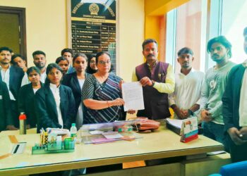 विश्वविद्यालय तथा महाविद्यालय की गलतियां झेल रहे हैं लॉ कॉलेज का छात्र….. एनएसयूआई