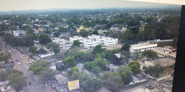 पुलिस ने झरिया और जोरापोखर में ड्रोन कैमरा से रामनवमी जुलूस मार्ग, और भवनों का किया निरीक्षण