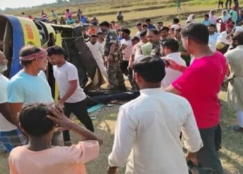 रांची के मांडर में बच्चों से भरी s बस पलटी,दर्जन भर बच्चें घायल