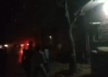 धनबाद में अवैध बालू माफिया का बढ़ा है मनोबल, निरसा के बेजडा घाट पर छापेमारी करने गई खनन टीम पर हमला, बनाया बंधक