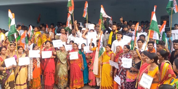 धनबाद लोकसभा से अनुपमा सिंह को कांग्रेस द्वारा प्रत्याशी बनाए जाने पर पार्टी में ही हो रहा विरोध, प्रत्याशी बदलने की मांग को लेकर नारेबाजी