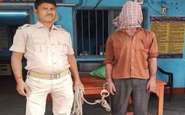 रिश्ता शर्मसार: रामगढ़ में ससुर ने बनाया बहू को अपने हवस का शिकार, पुलिस ने आरोपी को किया गिरफ्तार