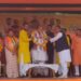 रक्षा मंत्री राजनाथ सिंह पंहुचे दुमका, कहा कोई माई का लाल नहीं जो देश से आरक्षण हटा सके : राजनाथ सिंह