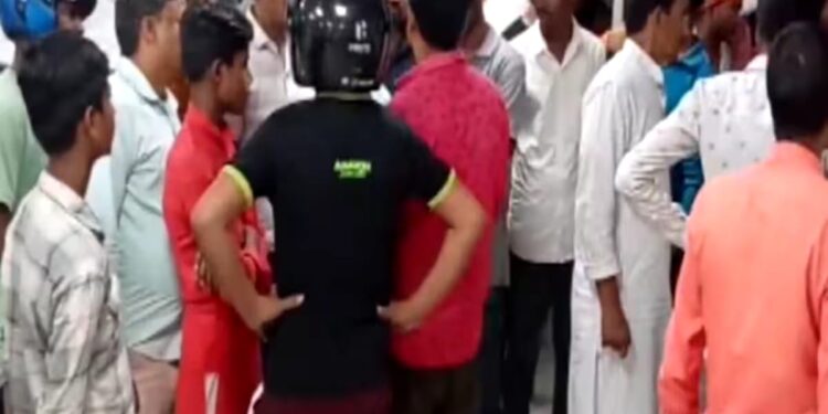 पलामू में चुनाव की पूर्व संध्या में बड़ा हादसा, कबाड़ी दुकान में विस्फोट, तीन बच्चे समेत चार की मौत, तीन गंभीर रूप से घायल