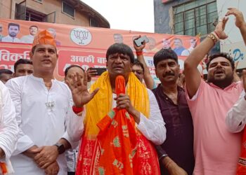 भाजपा प्रत्याशी ढुल्लू महतो का विरोधियों पर पलटवार, कहा राहुल गांधी पर भी है कई मामले दर्ज 