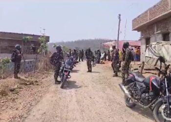 चतरा के नक्सली इलाके में भी जमकर वोटिंग, कई क्षेत्रों में आजादी के बाद पहली बार हुई वोटिंग