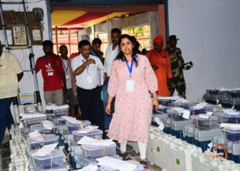 सभी 2539 बूथ के ईवीएम रिसीव होने के बाद स्ट्रांग रूम सील
