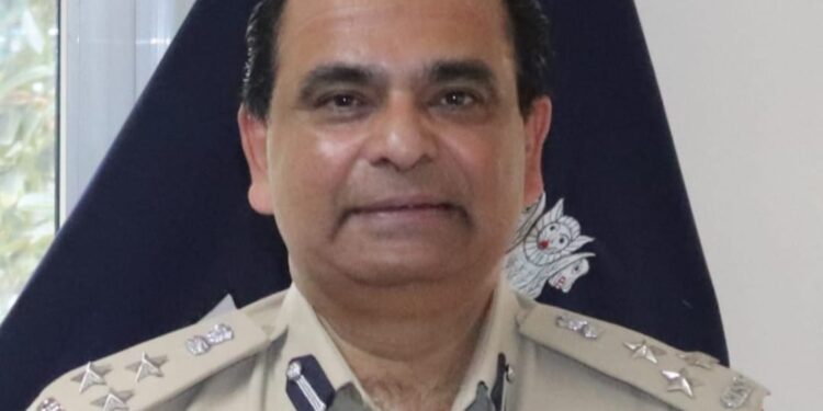 BCCL के CISF, DIG विनय काजला का हुआ तबादला, आनंद सक्सेना ने किया पदभार ग्रहण