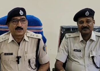 अवैध बालू लदे छह ट्रैक्टर को गोविंदपुर पुलिस ने किया जब्त,चालक फरार
