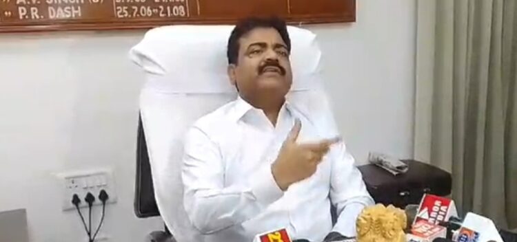 सिविल कोर्ट धनबाद का बदला स्वरूप , हुआ आधुनिक उपकरणों से लैस ,सोलर पैनल प्लांट से हो रही है विद्धुत आपूर्ति : प्रधान जिला जज