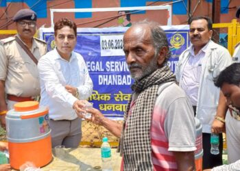 हीट वेब से लोगों को बचाने के लिए डालसा की ओर से की गई ORS युक्त जल की व्यवस्था