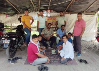 28 महीने से धरना पर बैठे झामाडा कर्मियो के आश्रितों ने नौकरी की मांग को लेकर 15 जुन से उग्र आंदोलन की दी चेतावनी