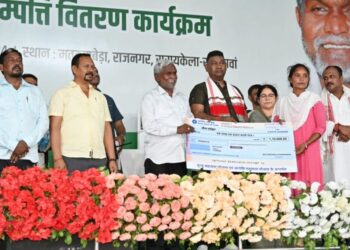 सीएम चंपाई सोरेन ने करोड़ों रूपये की योजनाओं उद्घाटन और शिलान्यास किया