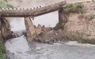 अररिया के बाद सीवान में भी भ्रष्टाचार की भेंट चढ़ा करोड़ो का पुल, गंडक नहर पर बना पुल ढहा