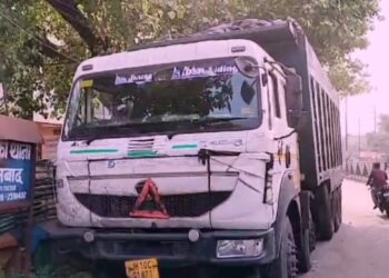 अवैध कोयला कारोबार के खिलाफ CISF टीम की बड़ी कार्रवाई, पुटकी के एकड़ा में कोयला लोड दो हाईवा, एक पे-लोडर वाहन को किया जब्त