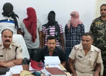 जोरापोखर पुलिस को मिली बड़ी कामयाबी, चार अपराधी को जेवरात नगदी, बाइक और मोबाइल के साथ गिरफ्तार