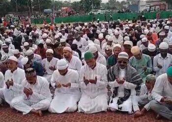 आज करीब 7 बजे अदा की गई बकरीद की नमाज, ईदगाह और मस्जिदों में रही भीड़