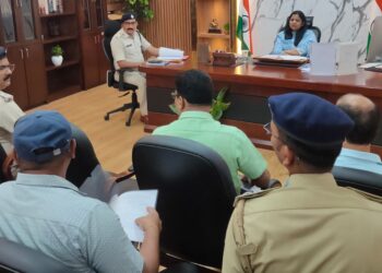 धनबाद उपायुक्त की अध्यक्षता में हुई कारा सुरक्षा समिति की बैठक, सुरक्षा व्यवस्था सुदृढ़ करने के निर्देश