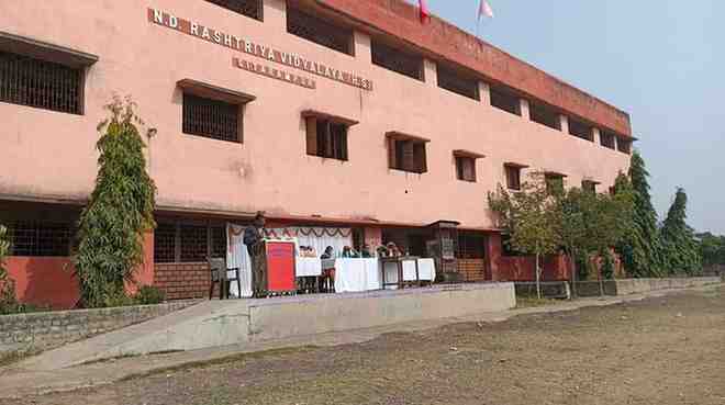 आसनसोल का सबसे बड़ा सरकारी स्कूल, जहां के बच्चें पिछले 6 वर्षों से प्रधानाध्यापक की राह ताक रहे