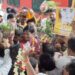 लोकसभा में शपथ ग्रहण के बाद धनबाद पंहुचे सांसद ढुल्लू महतो का स्टेशन में जोरदार स्वागत