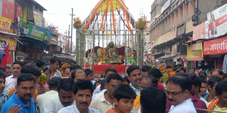 धनबाद – झरिया सहित जिले के कई मंदिरों से निकली भगवान जगन्नाथ की रथ यात्रा, इस्कॉन का रथ रहा आकर्षण का केंद