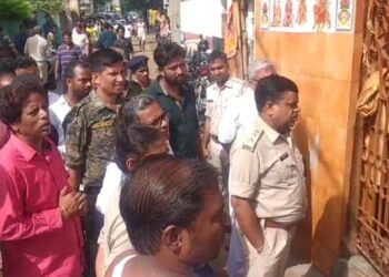 झरिया के निनुडीह में असमाजिक तत्वों  ने मंदिर से बजरंगबली की मूर्ति खंडित कर ले गए साथ, लोगो में आक्रोश