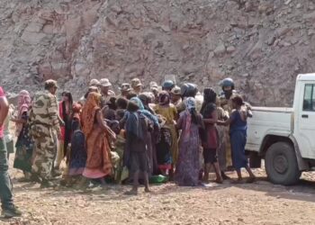 बड़ी खबर…. झरिया में CISF पर कोयला चोरों का हमला, पत्थरबाजी में कई जवान घायल, CISF अपने को घिरता देख 8 से 10 राउंड किया  हवाई फायरिंग 