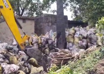 रामकानकी ओपी क्षेत्र में अवैध कोयला कारोबार के खिलाफ पुलिस और CISF ने की संयुक्त कार्रवाई, 40 टन अवैध कोयला जब्त