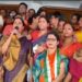 धनबाद जिला महिला मोर्चा की ओर से सैकड़ो महिलाएं समाहरणालय पंहुच किया आक्रोश प्रदर्शन 